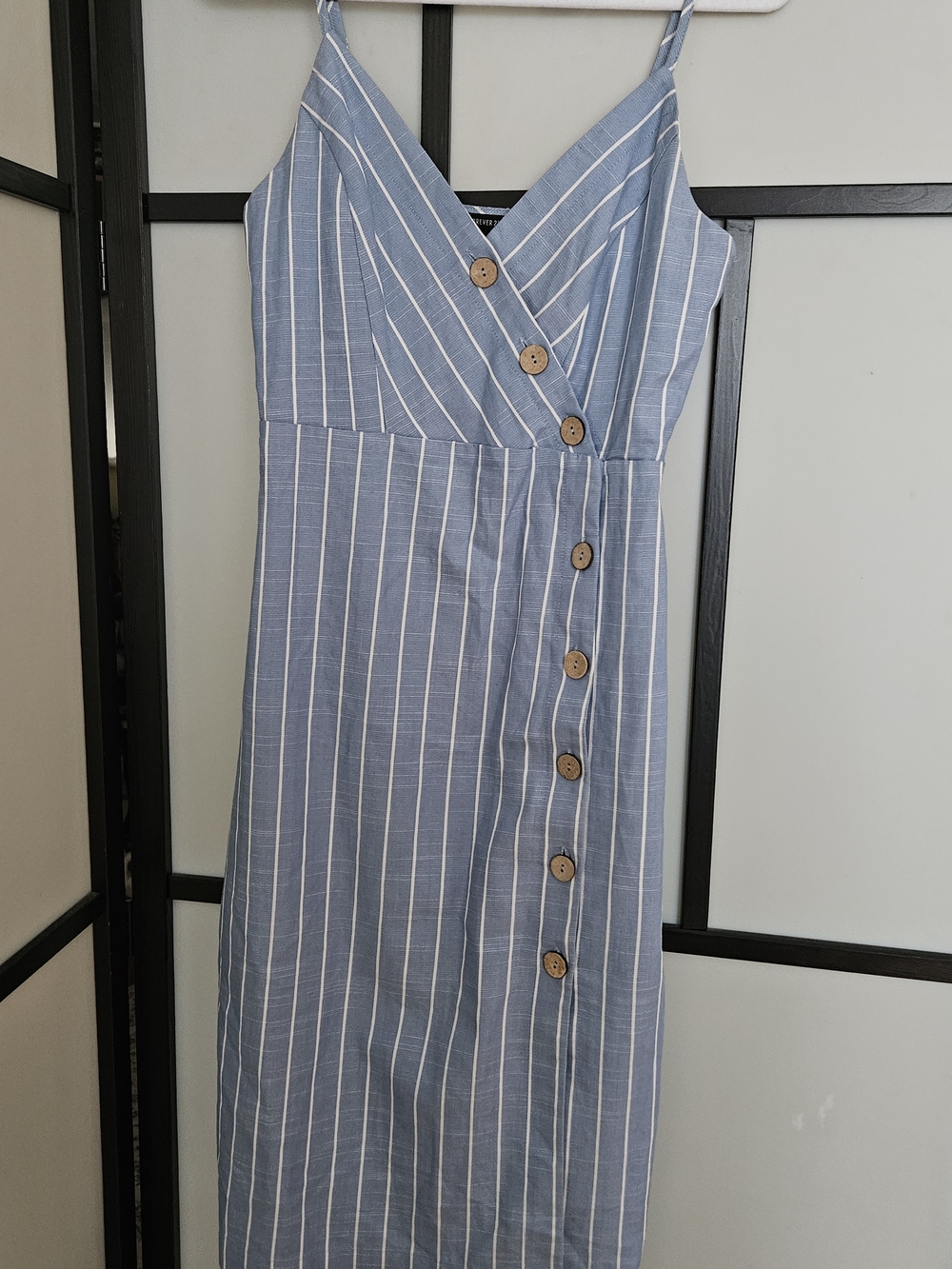 Forever 21 Blue and White Striped Spaghetti‑Strap Midi Dress